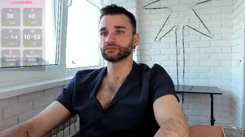 Snapshot of unnknow2024 chatting on 06-18-26, 05:28 SlavaVibes online show from 06-18-26, 05:28