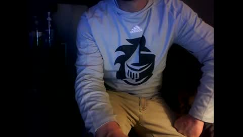 untouchableace84 online show from 10-12-25, 07:13