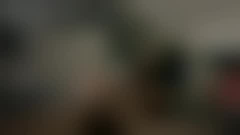 Snapshot of uoriver chatting on 10-18-25, 02:03 uoriver online show from 10-18-25, 02:03