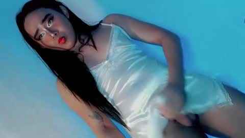 Snapshot of ur_caroline18 chatting on 10-05-25, 06:50 ur_caroline18 online show from 10-05-25, 06:50