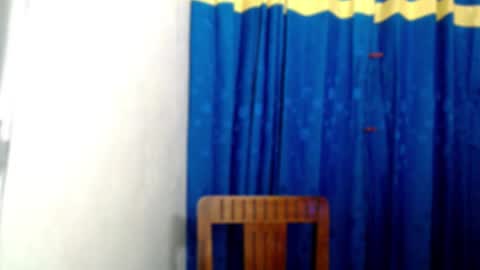 Snapshot of ur_cathy chatting on 10-28-25, 09:39 catherine online show from 10-28-25, 09:39