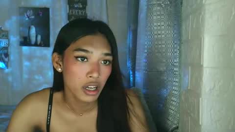 Snapshot of ur_dazzlingmorenaxx chatting on 12-22-25, 03:03 ur_dazzlingmorenaxx online show from 12-22-25, 03:03