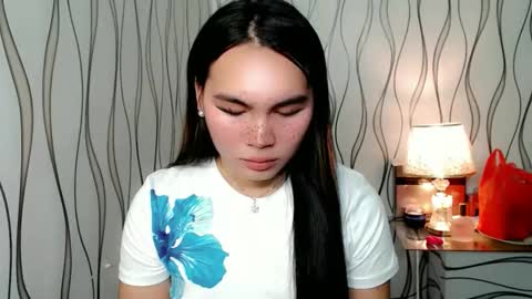 QUEENSY online show from 10-28-25, 09:24