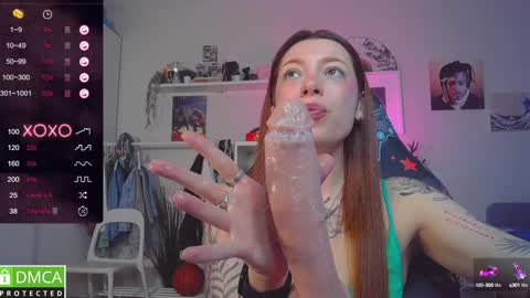 Olivia Kaufman online show from 12-26-24, 04:58