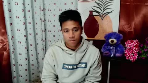 Snapshot of ur_pinoydave chatting on 12-21-24, 10:51 Dave online show from 12-21-24, 10:51