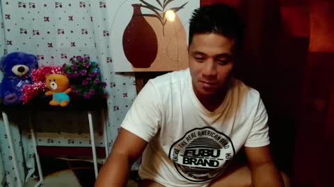 Snapshot of ur_pinoydave chatting on 12-29-24, 01:06 Dave online show from 12-29-24, 01:06