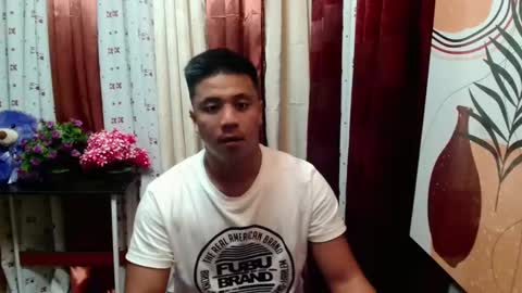 Snapshot of ur_pinoydave chatting on 03-03-25, 06:26 Dave online show from 03-03-25, 06:26