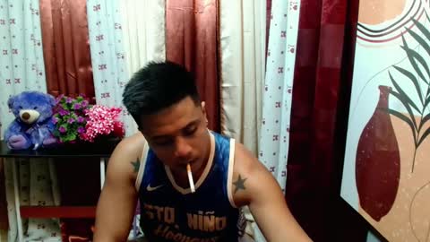 Snapshot of ur_pinoydave chatting on 03-05-25, 10:43 Dave online show from 03-05-25, 10:43