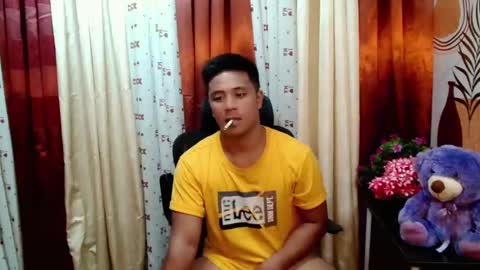 Snapshot of ur_pinoydave chatting on 03-11-25, 05:05 Dave online show from 03-11-25, 05:05