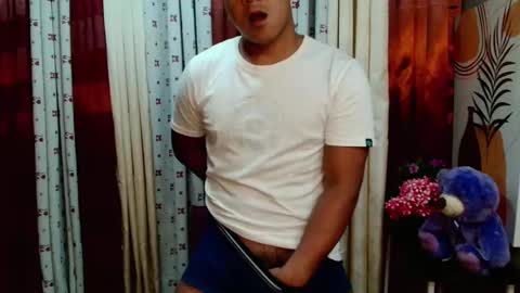 Snapshot of ur_pinoydave chatting on 03-11-25, 07:58 Dave online show from 03-11-25, 07:58