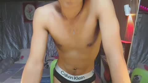 ur_shan21 online show from 11-17-25, 04:13