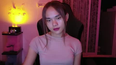urasian_crisa online show from 10-13-25, 05:02