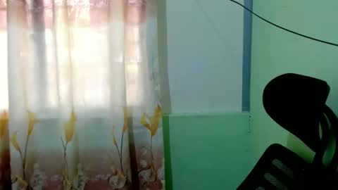 urasian_joy online show from 10-28-25, 03:54