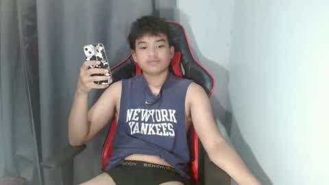 Snapshot of urasian_kentoyxx77 chatting on 10-08-25, 10:13 Kentoy online show from 10-08-25, 10:13