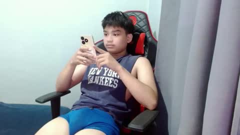 Snapshot of urasian_kentoyxx77 chatting on 11-06-25, 06:58 Kentoy online show from 11-06-25, 06:58