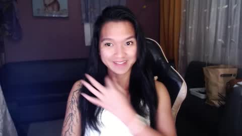 NEWRA  ALLISON online show from 11-22-25, 06:40