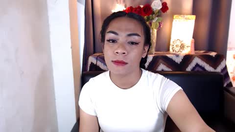 Olivia online show from 02-12-25, 06:19