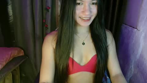 Snapshot of urasiansexbombgirlxxx chatting on 12-08-24, 03:13 Elizabeth online show from 12-08-24, 03:13
