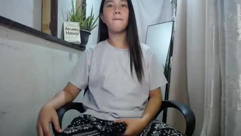 Snapshot of urasiantserika chatting on 01-22-25, 02:24 Erika online show from 01-22-25, 02:24