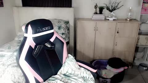 MONICA DEMONYETA online show from 12-27-24, 04:58