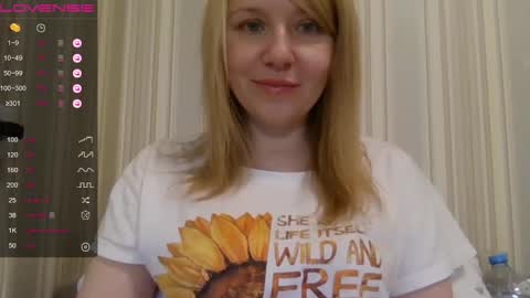 Snapshot of urbadkitty chatting on 12-15-24, 12:06 urbadkitty online show from 12-15-24, 12:06