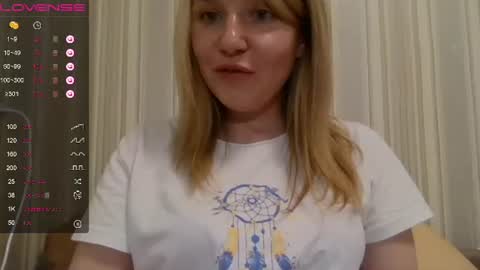 Snapshot of urbadkitty chatting on 03-06-25, 04:49 urbadkitty online show from 03-06-25, 04:49