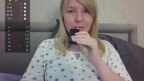 Snapshot of urbadkitty chatting on 09-23-25, 07:11 urbadkitty online show from 09-23-25, 07:11