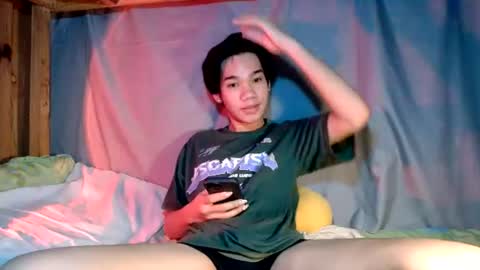 Snapshot of urboytoyheaven chatting on 07-08-26, 01:43 urboytoyheaven online show from 07-08-26, 01:43