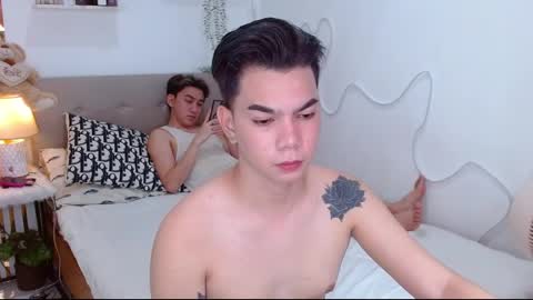 Snapshot of urdeityoflove_ chatting on 10-02-25, 08:10 rose and khristine online show from 10-02-25, 08:10