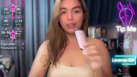 Snapshot of urdimplegurl chatting on 05-16-26, 11:57 urdimplegurl online show from 05-16-26, 11:57