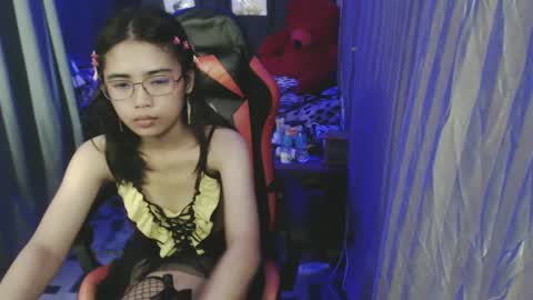 Snapshot of urdreamgirljayne chatting on 12-08-24, 12:51 urdreamgirljayne online show from 12-08-24, 12:51