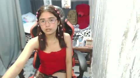 Snapshot of urdreamgirljayne chatting on 12-11-24, 06:04 urdreamgirljayne online show from 12-11-24, 06:04
