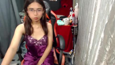 Snapshot of urdreamgirljayne chatting on 01-23-25, 12:57 urdreamgirljayne online show from 01-23-25, 12:57