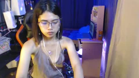 Snapshot of urdreamgirljayne chatting on 09-26-25, 05:50 urdreamgirljayne online show from 09-26-25, 05:50