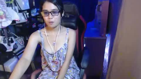 Snapshot of urdreamgirljayne chatting on 10-07-25, 12:57 urdreamgirljayne online show from 10-07-25, 12:57