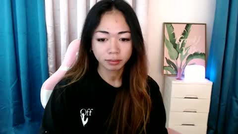 ayumi reacher online show from 02-11-25, 05:40