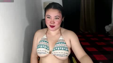 Snapshot of urgirl_elisse chatting on 09-27-25, 12:15 ELISSE online show from 09-27-25, 12:15