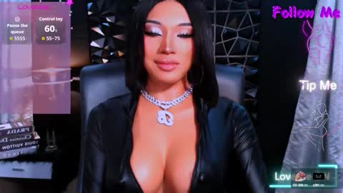 Snapshot of urgoddess_bella chatting on 09-24-25, 07:55 My bella 3 online show from 09-24-25, 07:55