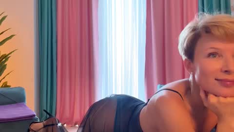 Jenny online show from 10-15-25, 12:05