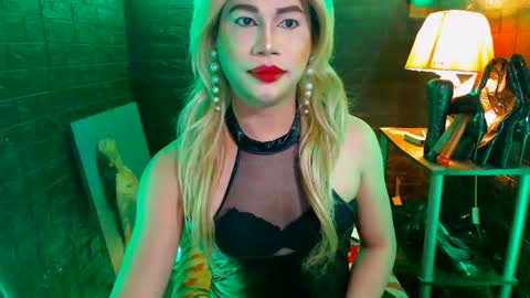 queen norelle online show from 01-02-25, 10:22