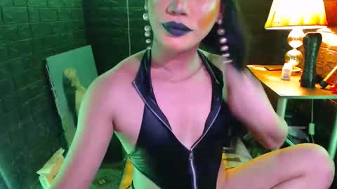 queen norelle online show from 10-06-25, 09:12