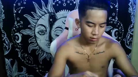 Snapshot of urhot_joshxx chatting on 03-09-25, 02:54 Josh online show from 03-09-25, 02:54