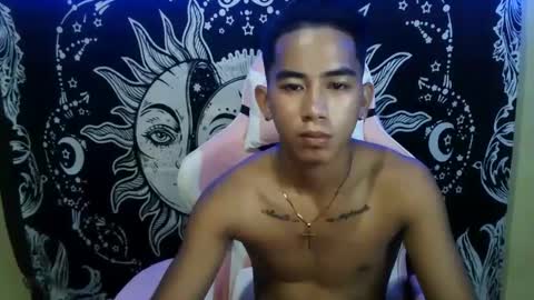 Snapshot of urhot_joshxx chatting on 03-12-25, 02:12 Josh online show from 03-12-25, 02:12