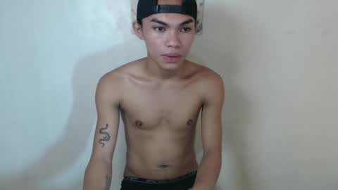 Snapshot of urhotguysanny chatting on 10-12-25, 04:44 Sanny boy online show from 10-12-25, 04:44