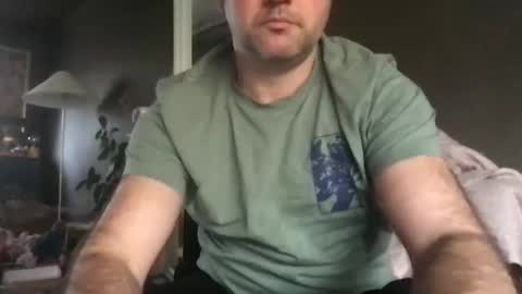 Snapshot of urhungdaddy8 chatting on 10-29-25, 02:30 Hung Daddy online show from 10-29-25, 02:30