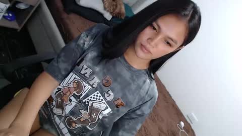 Amira online show from 03-04-25, 04:38