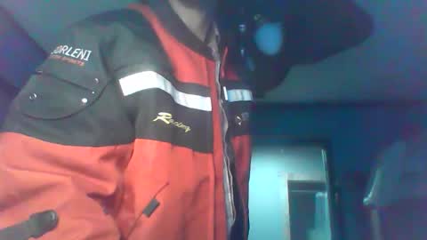 urls2025 online show from 11-28-25, 05:59