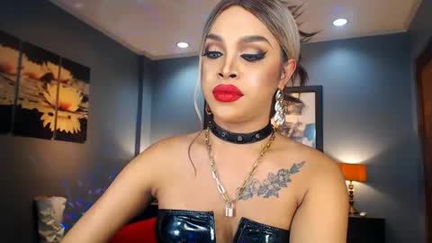 UrMajestyTyra online show from 01-19-25, 03:29