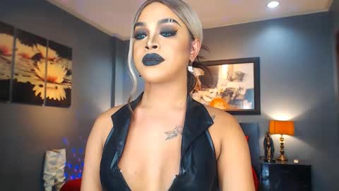 UrMajestyTyra online show from 02-21-25, 04:07