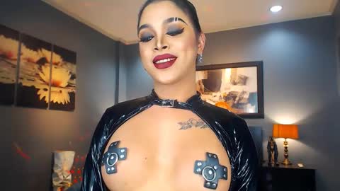 UrMajestyTyra online show from 03-02-25, 12:20